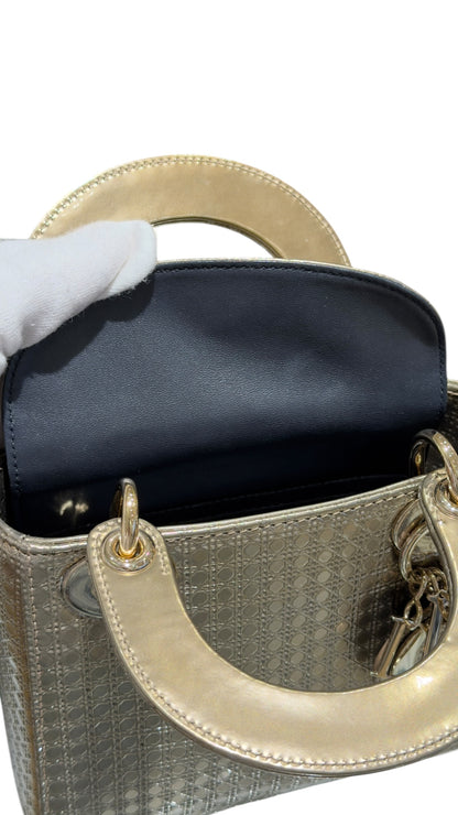 Dior - Sac mini Lady Dior Cannage doré métallique
