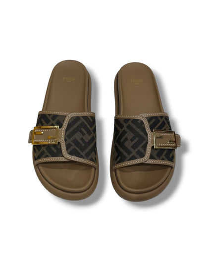 Fendi - Sandales FF monogramme T39