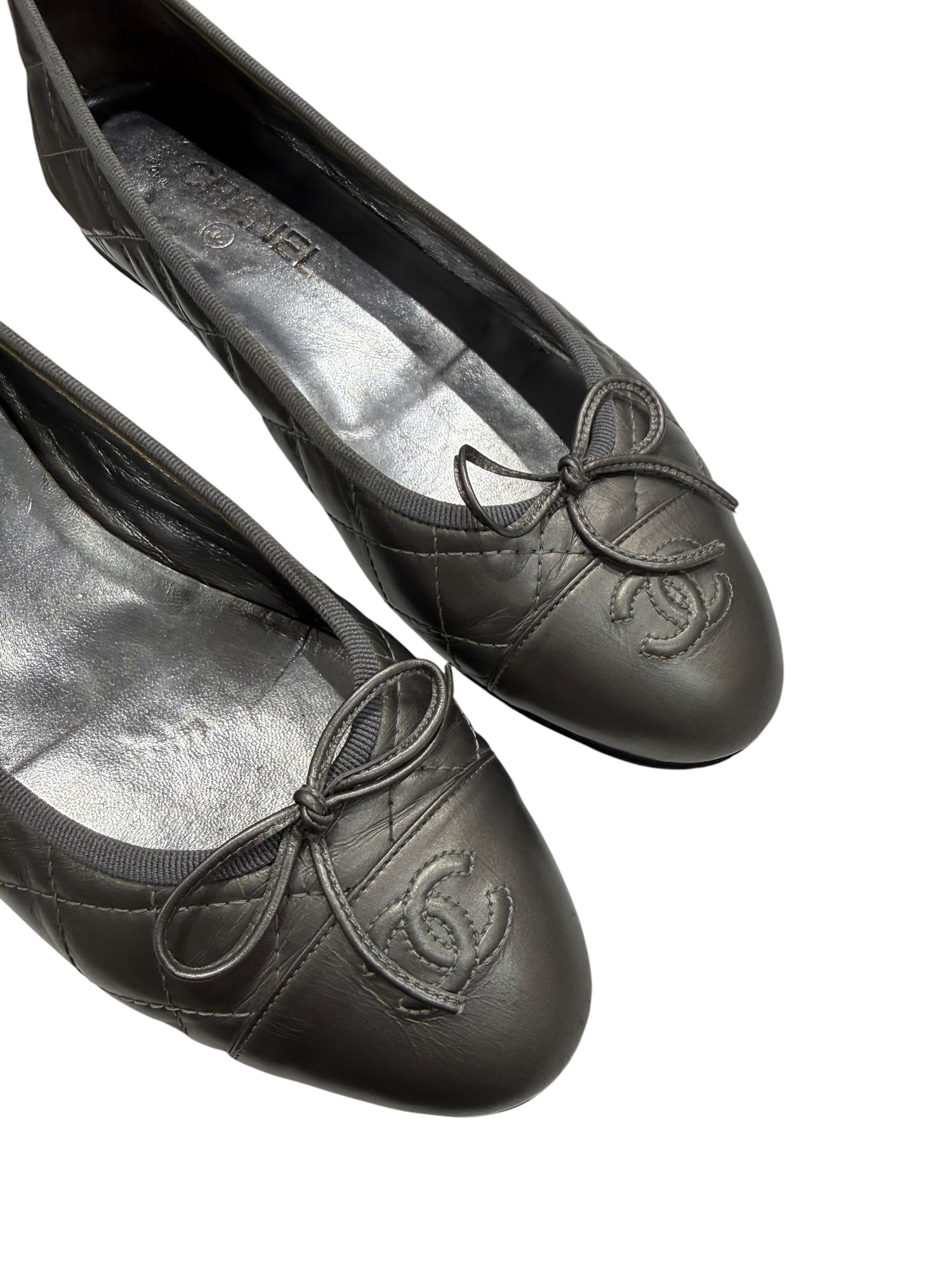 Chanel - Ballerines matelassées T40