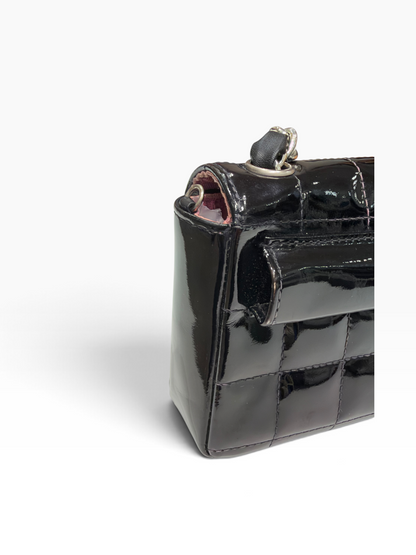 Chanel - mini sac classique cuir vernis noir
