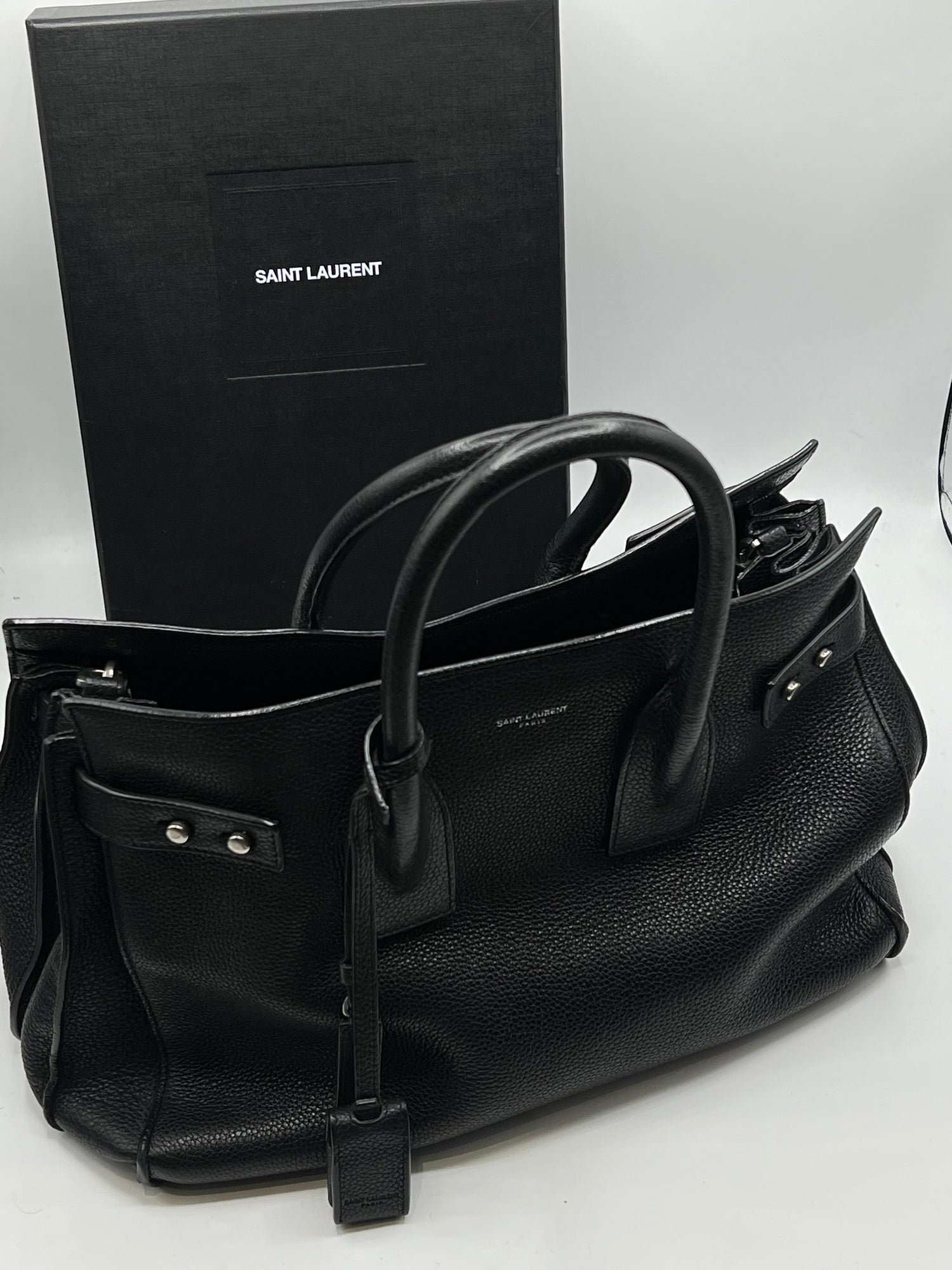 Saint Laurent sac de jour souple cuir noir