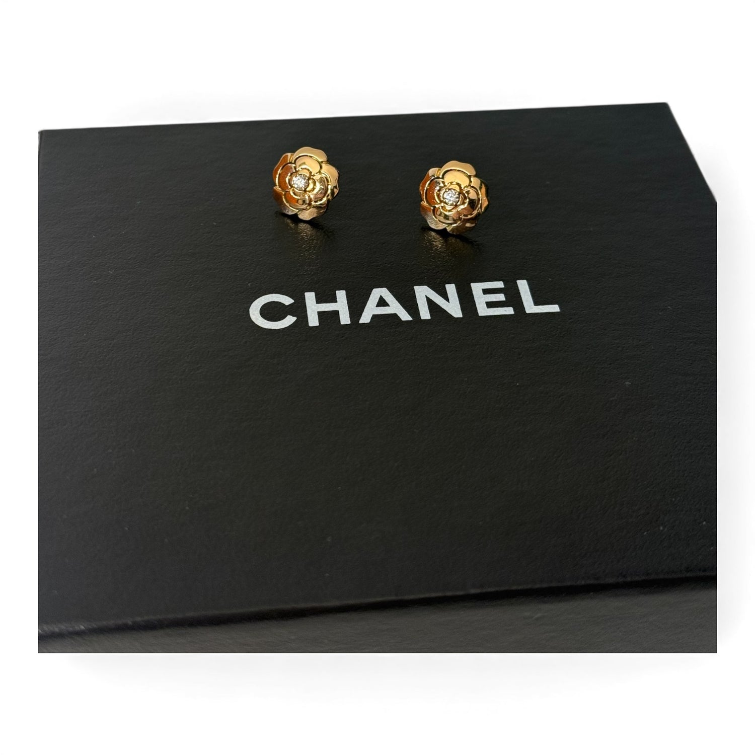 Chanel - Boucles d’oreilles joaillerie camélia