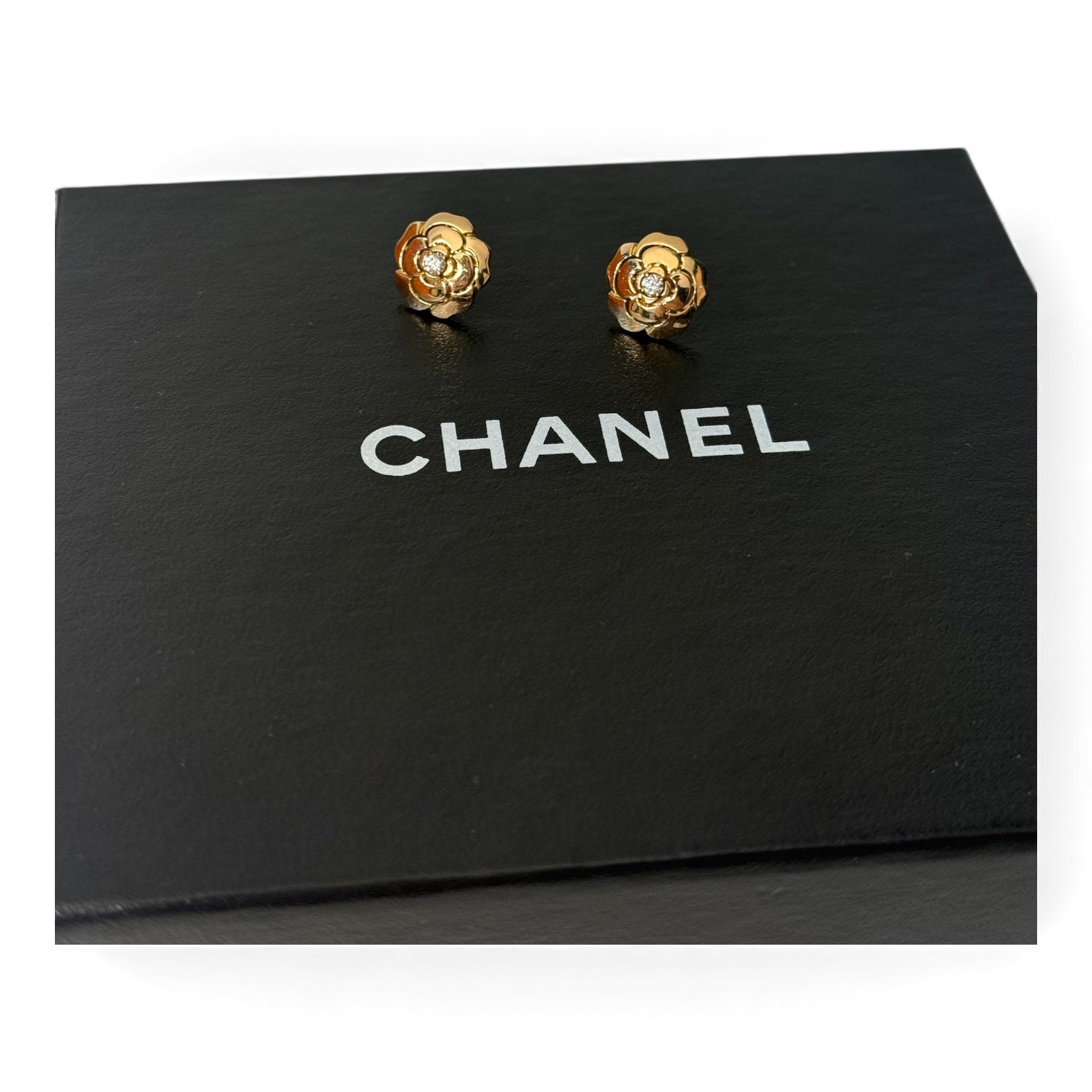 Chanel - Boucles d’oreilles joaillerie camélia