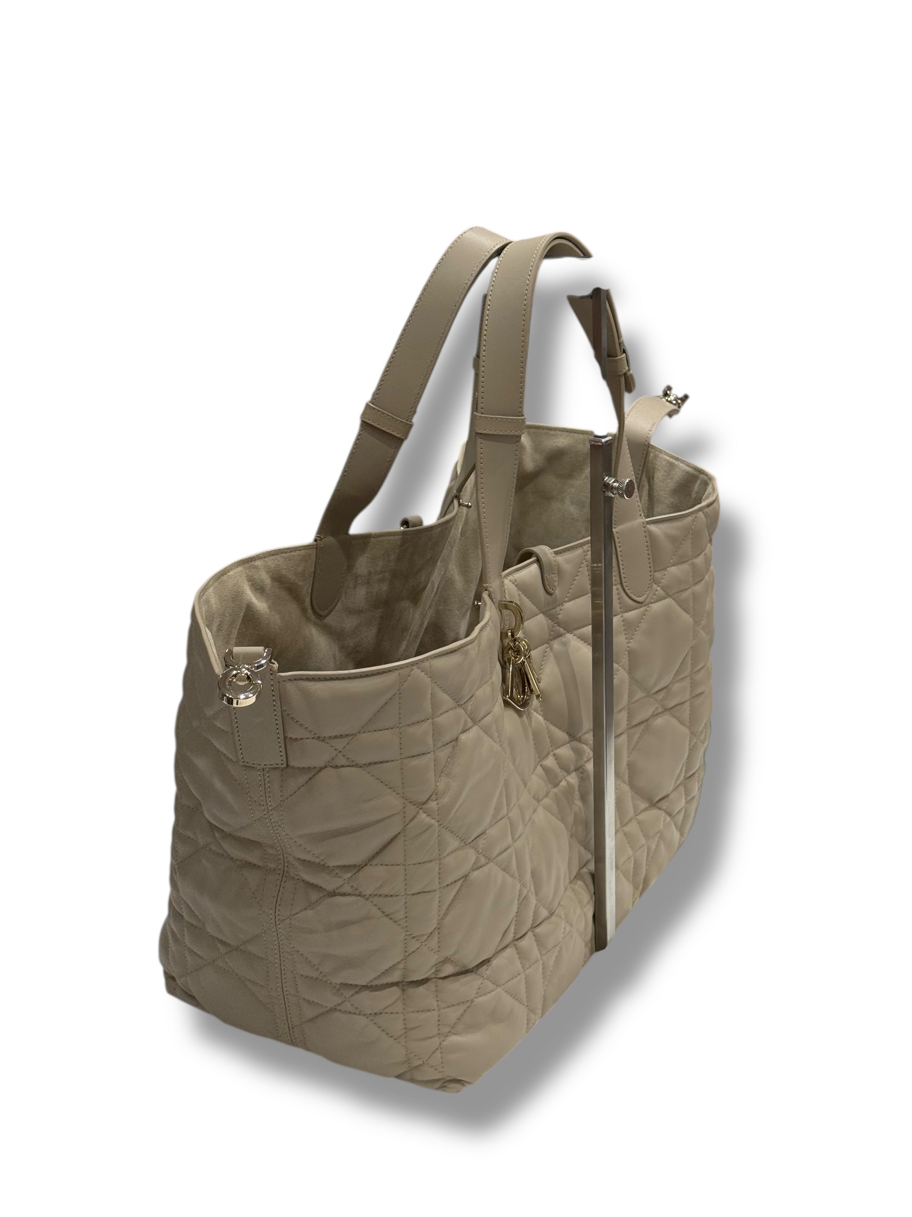 Christian Dior - Sac Dior Toujours large cuir beige