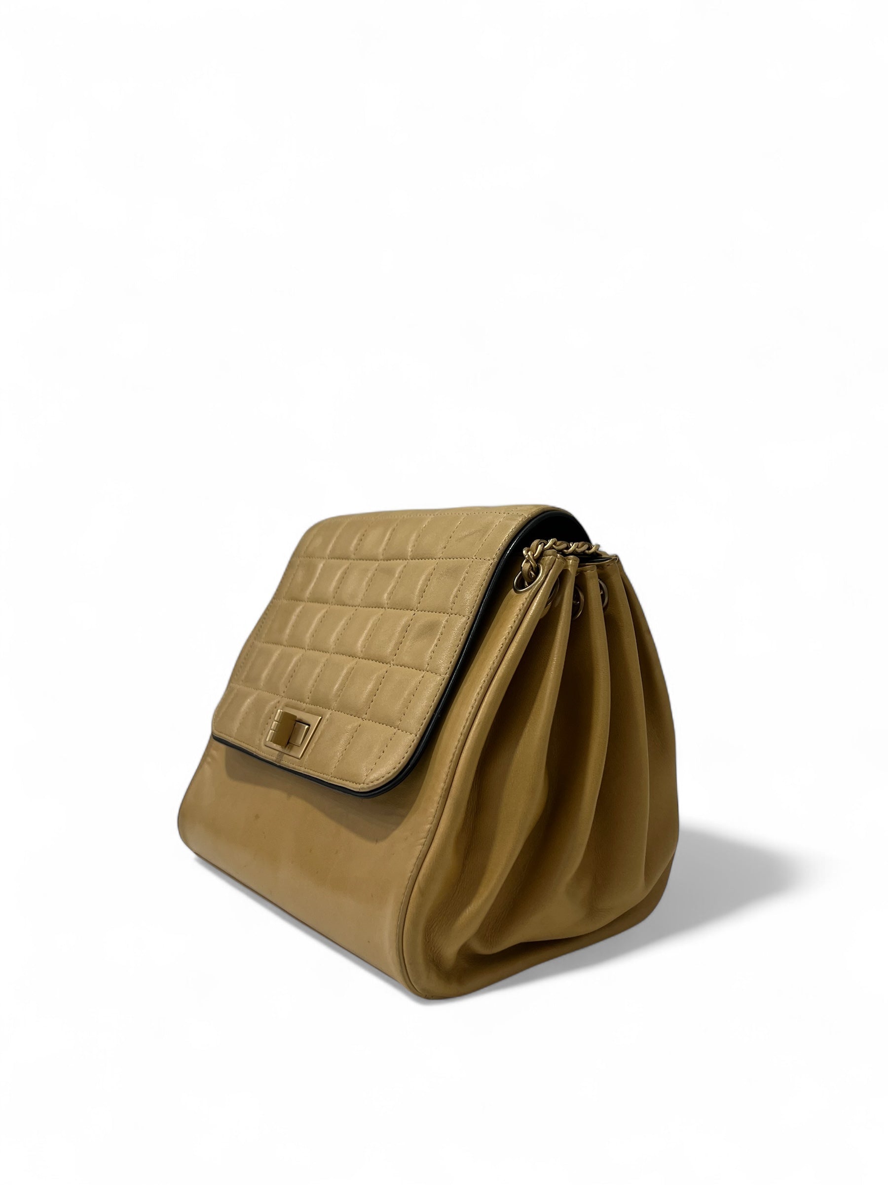 Chanel - Sac Chocolat Bar