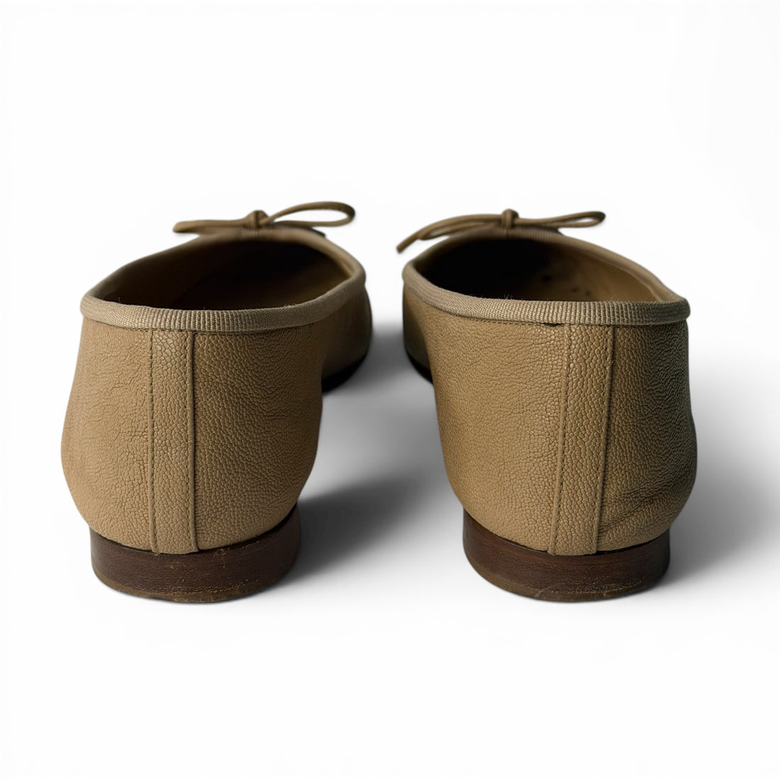 Chanel - Ballerines cuir caviar beige T.36,5