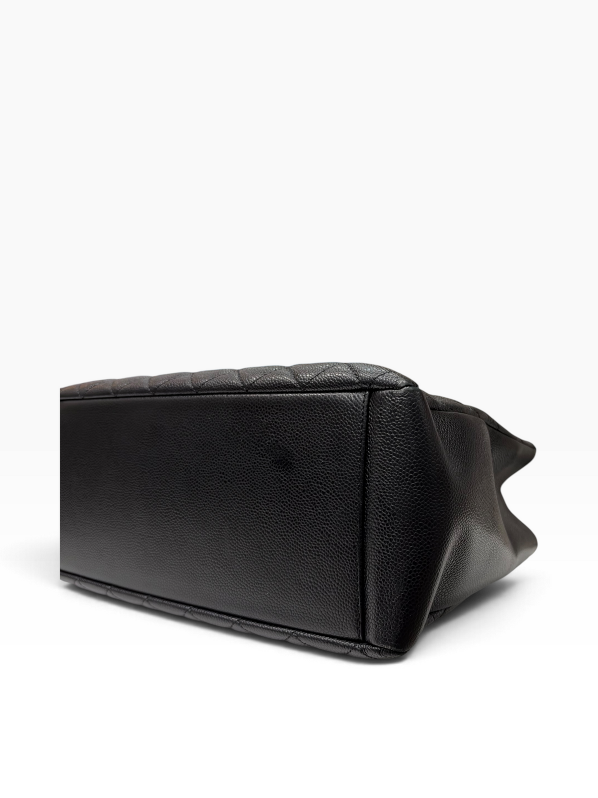 Chanel - Sac Cabas grand shopping en cuir caviar noir