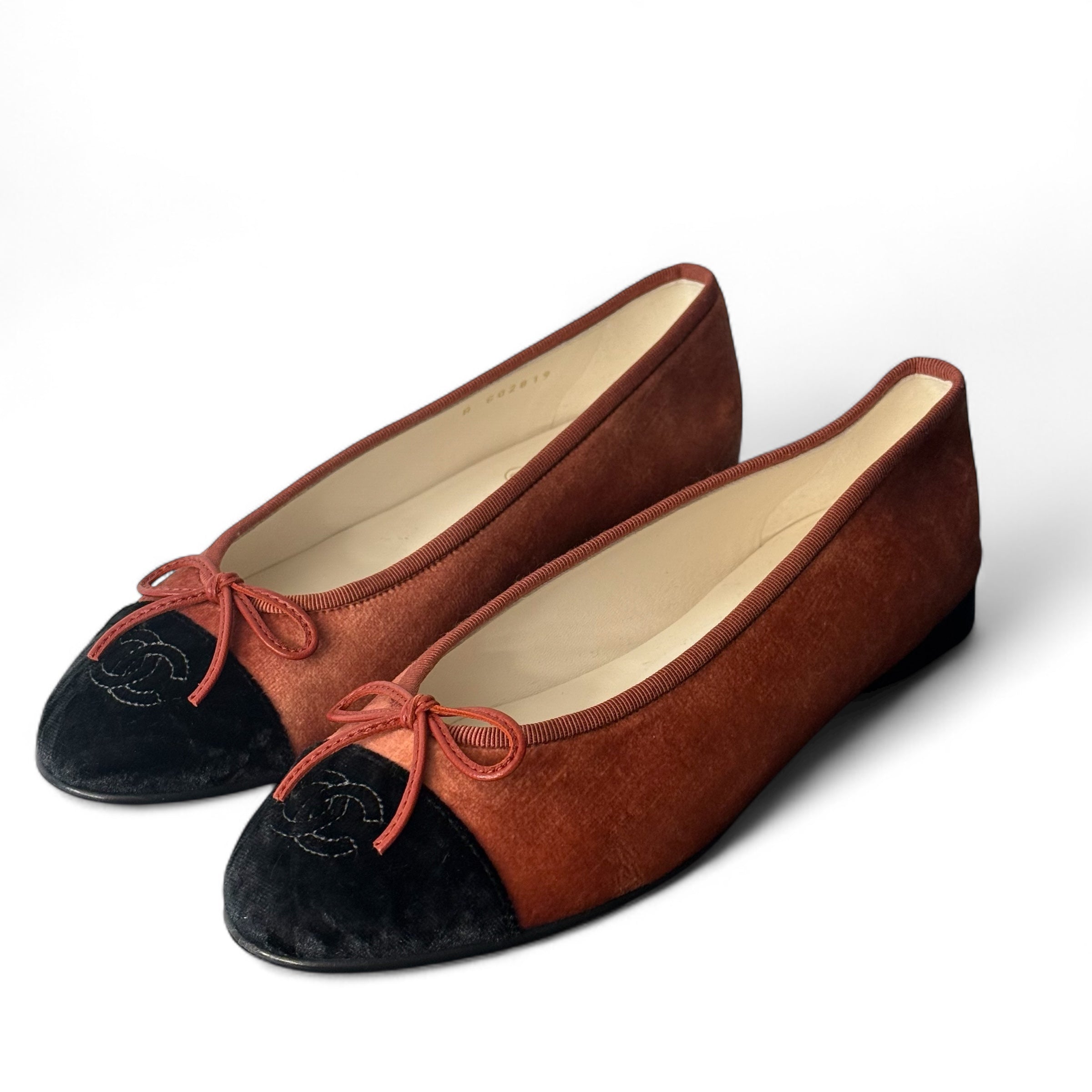 Chanel - Ballerines velours vieux rose