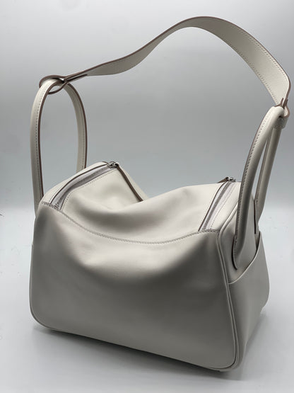 Hermès - Sac Lindy 26 Swift gris pale