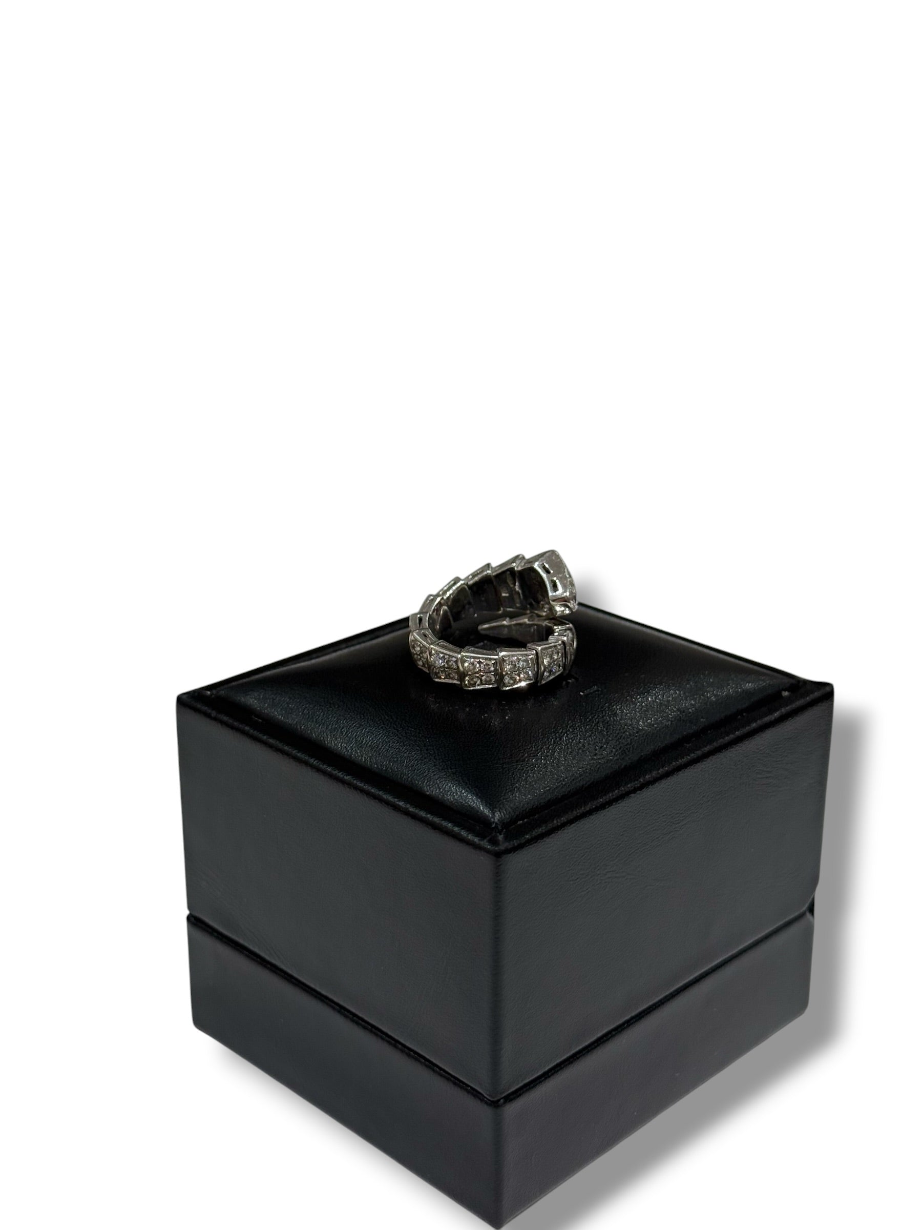 Bvlgari – Serpenti-Ring aus Weißgold mit Diamantbesatz, Einheitsgröße