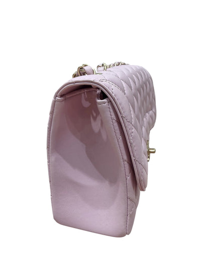 Chanel - Sac classique en cuir lilas et finitions or vieilli