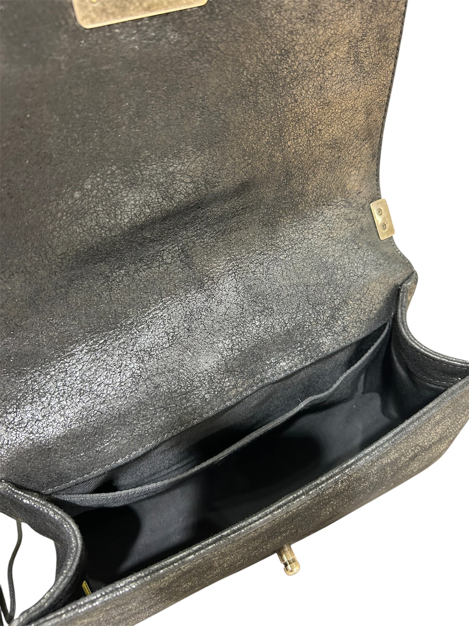 Chanel - Sac Boy Suédé matelassé