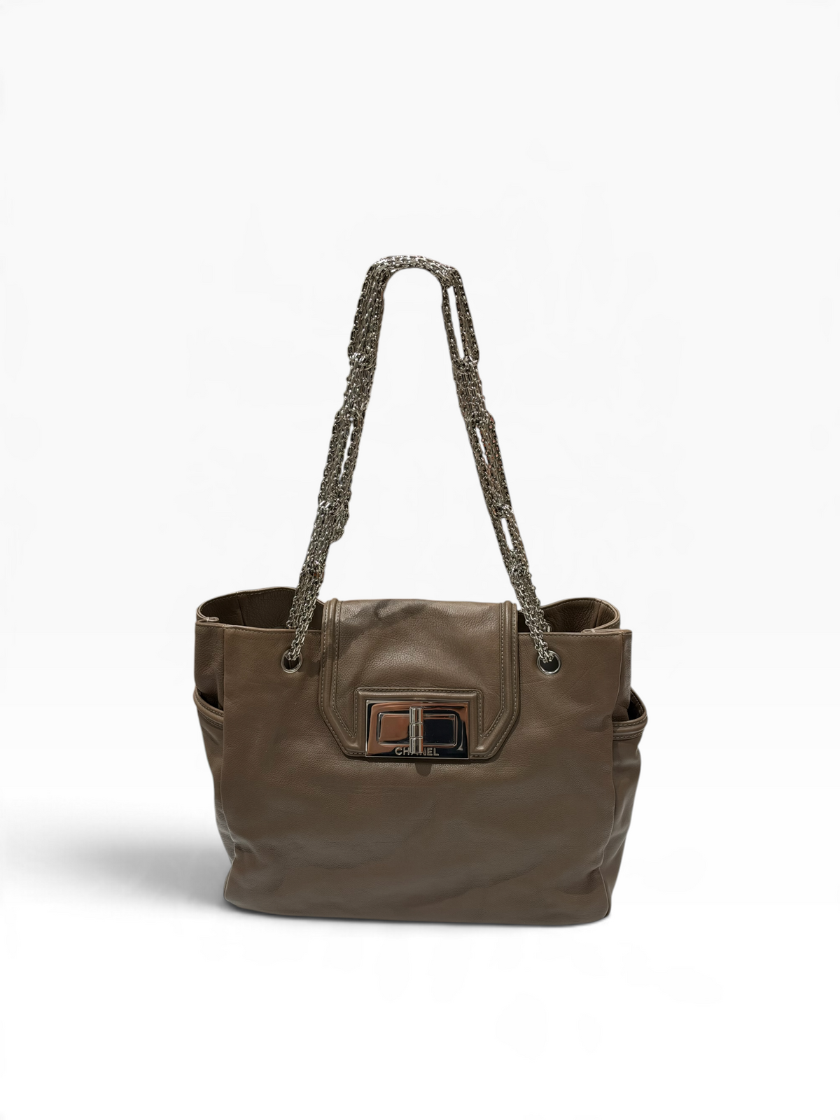 Chanel - Sac cabas Reissue 2.55 marron