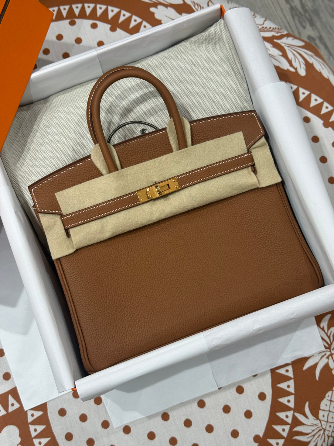 Hermès – Birkin 25 aus Togo-Leder, Gold, GHW