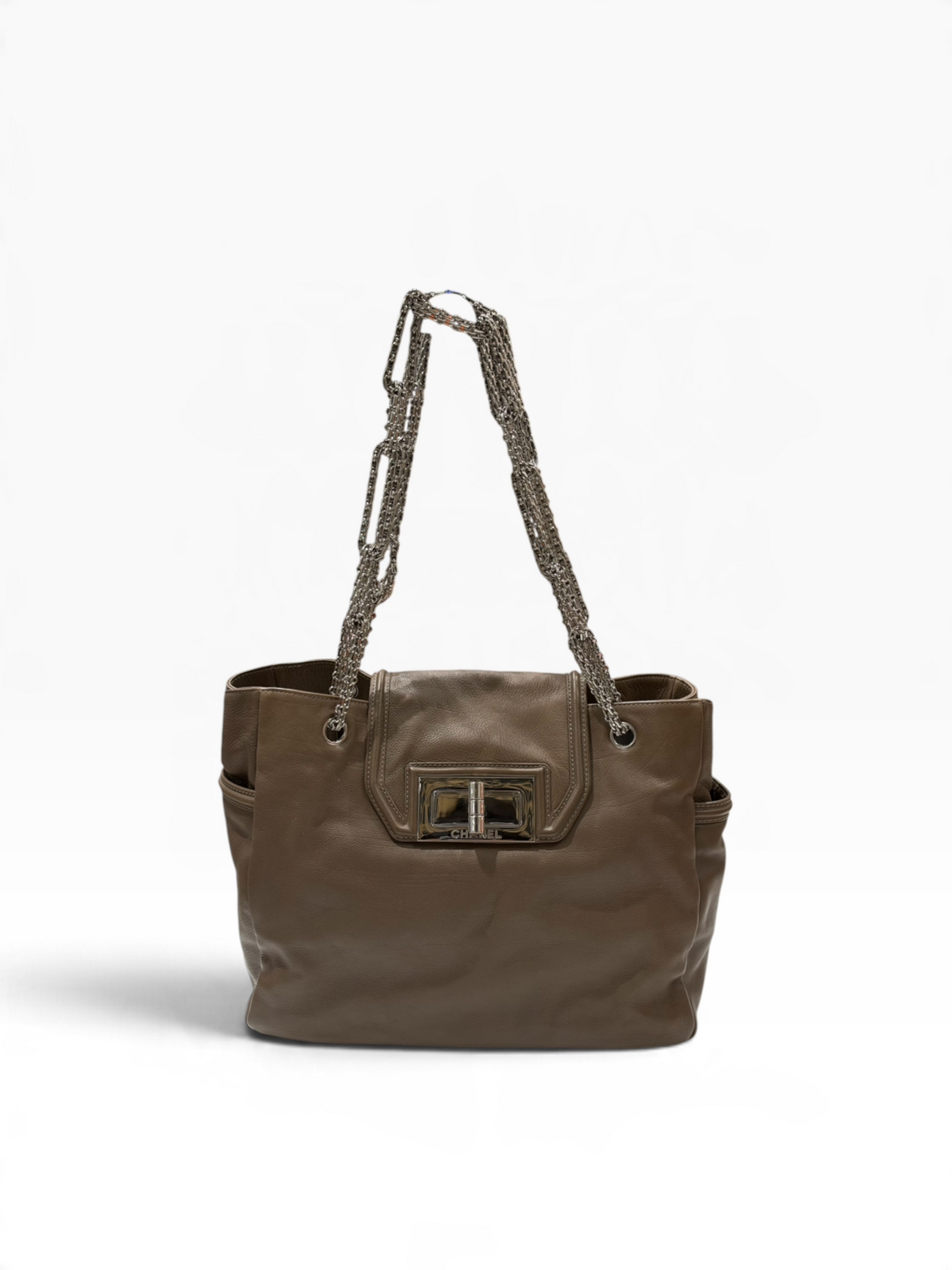 Chanel - Sac cabas Reissue 2.55 marron