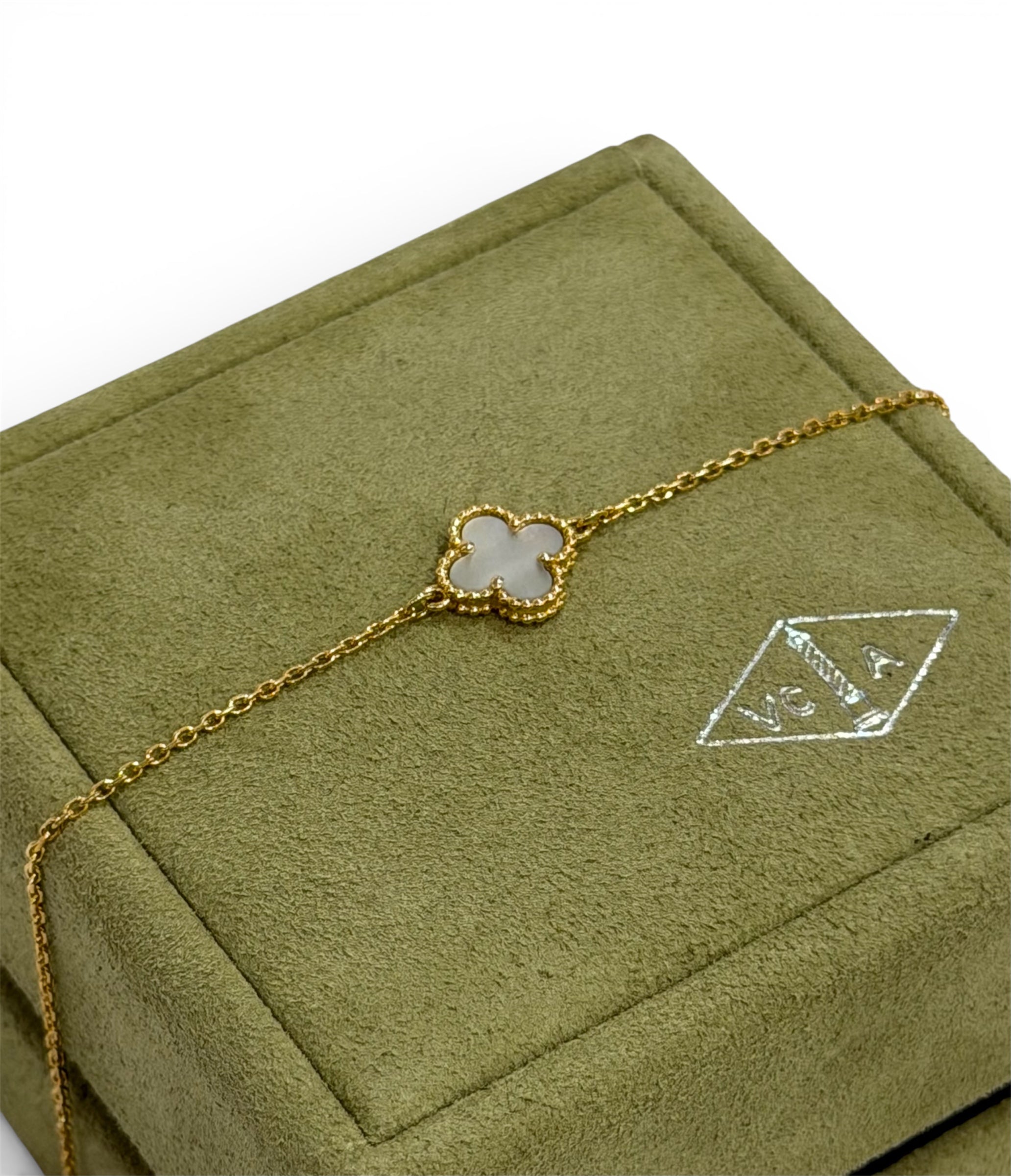 Van Cleef &amp; Arpels - Bracelet Sweet Alhambra