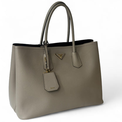 Prada - Sac cabas en cuir Saffiano