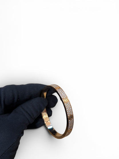 Cartier - Bracelet Love full pavé diamants or jaune T.19