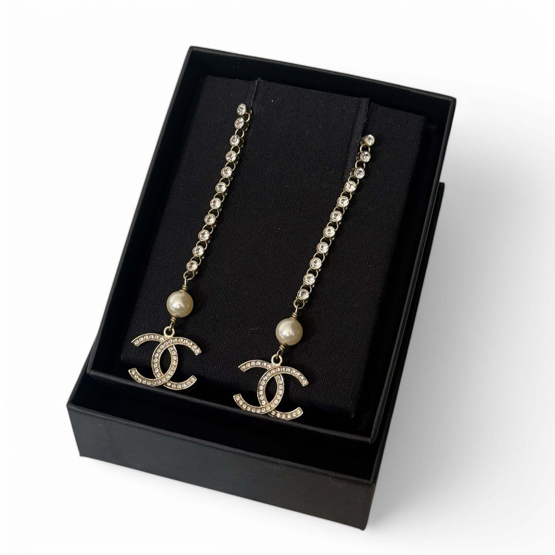 Chanel - Boucles d’oreilles strass
