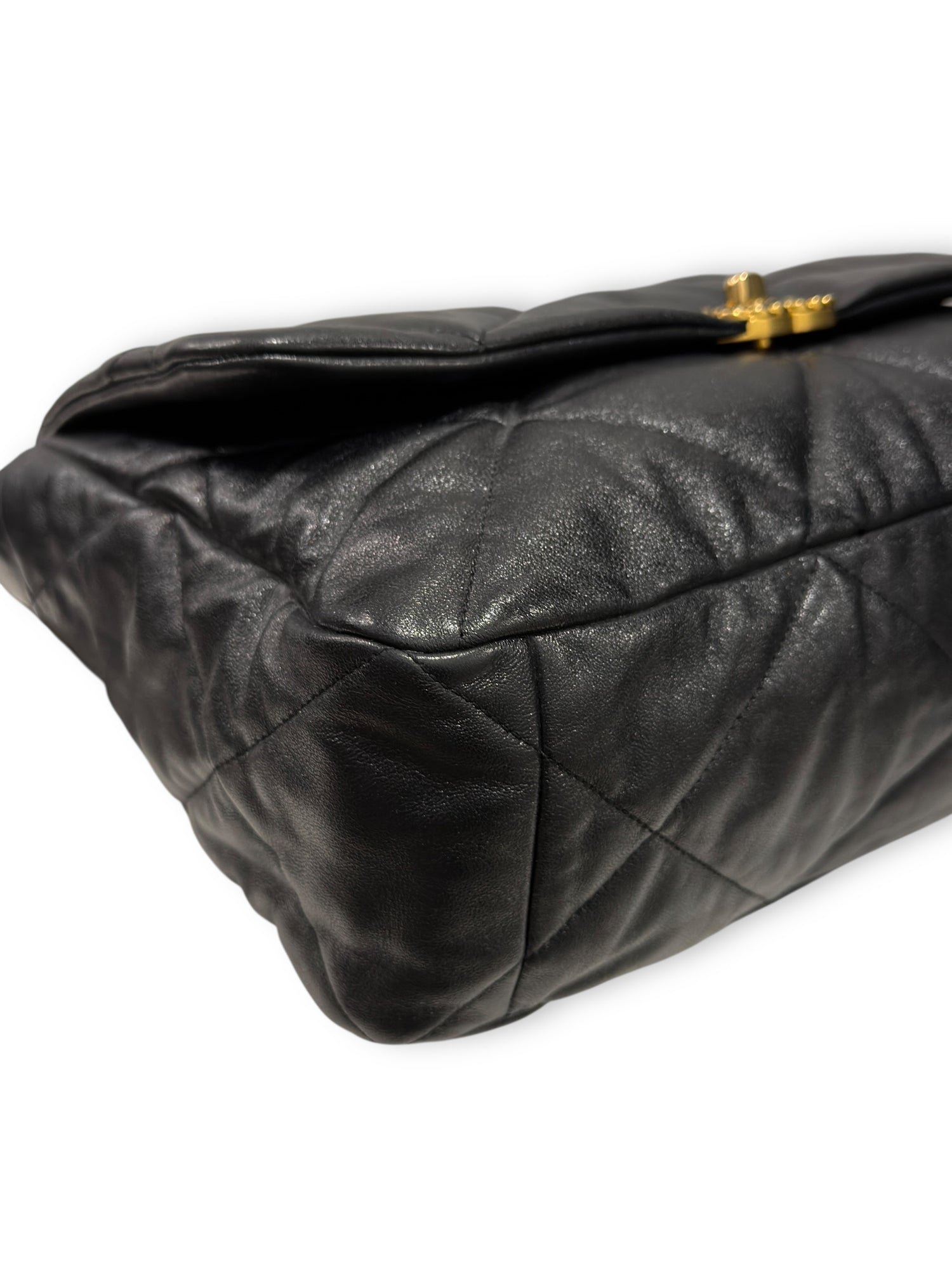 Sac Chanel Maxi 19 | Les Folies d’Eugénie