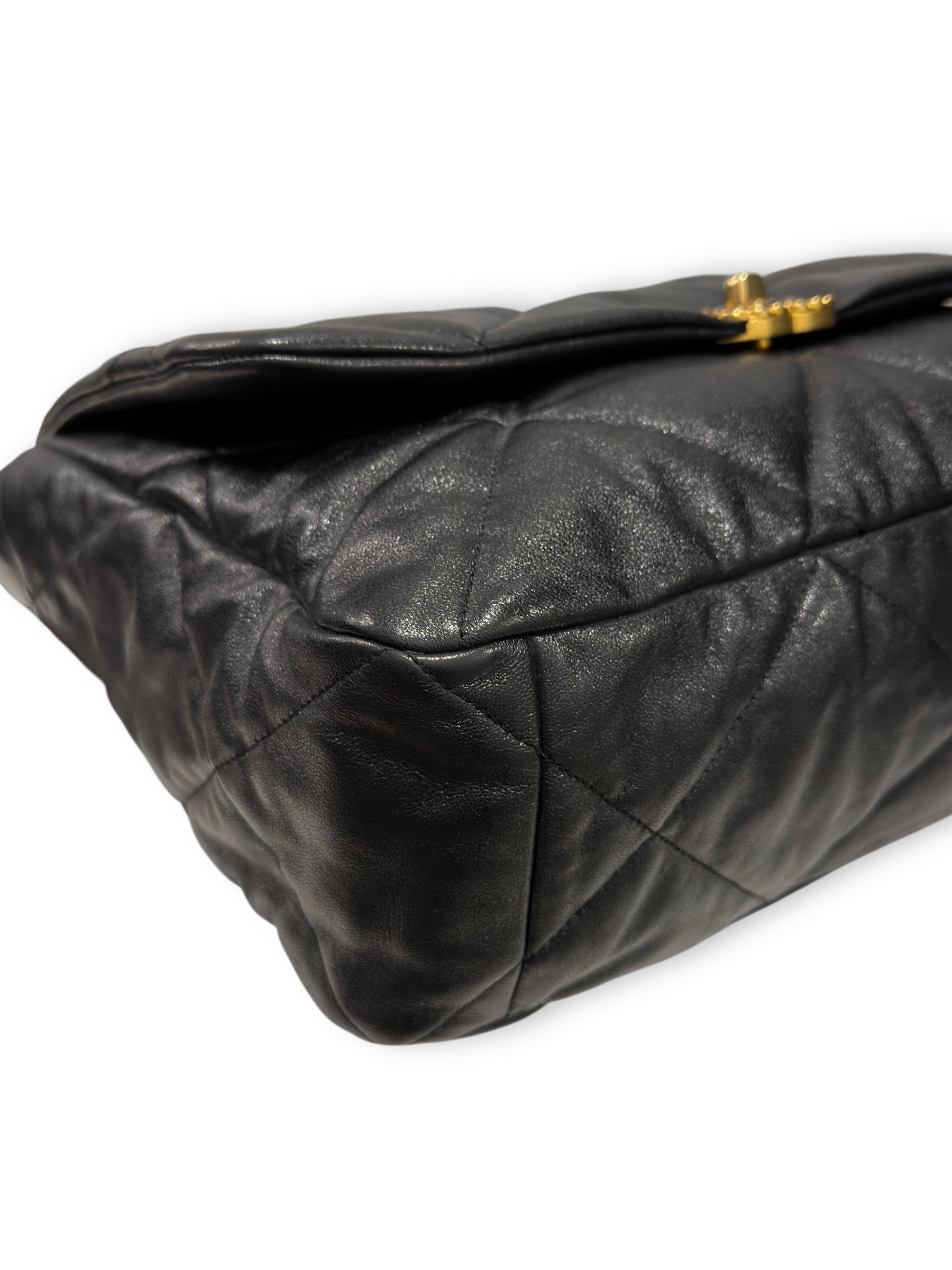 Sac Chanel Maxi 19 | Les Folies d’Eugénie