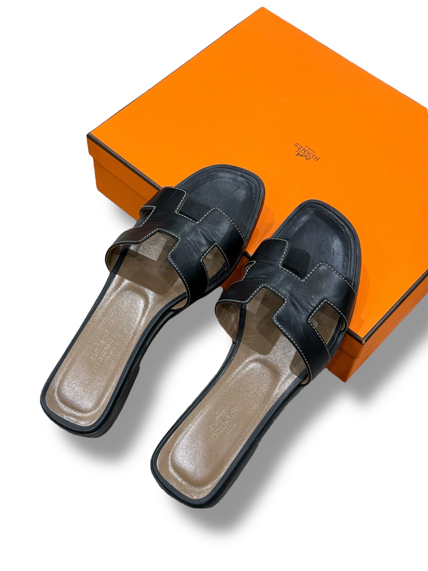 Hermès - Sandales Oran T.36,5 Noires