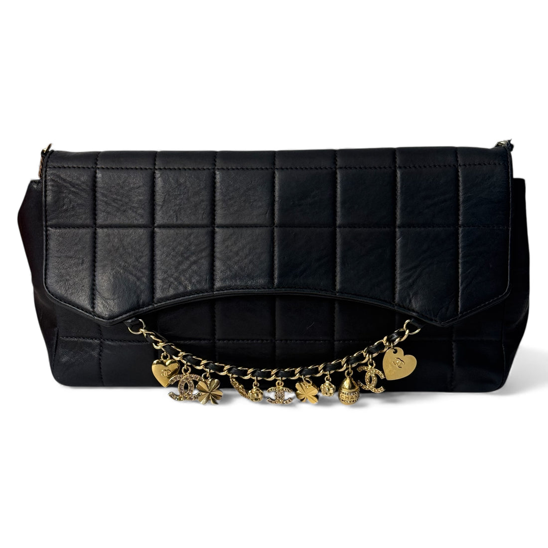 Chanel - Sac en cuir baguette avec charms