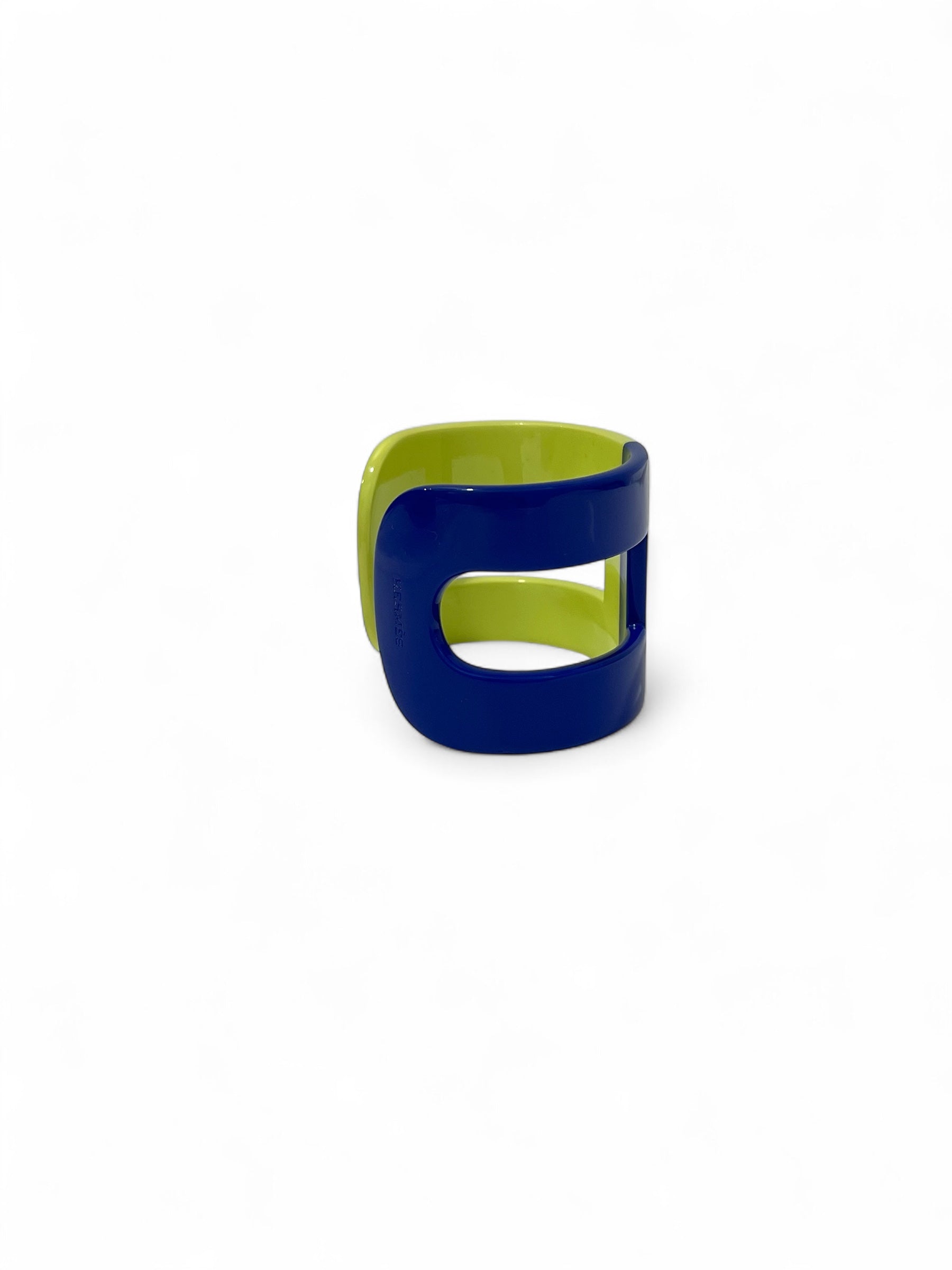Hermès - Lacquered resin H bracelet