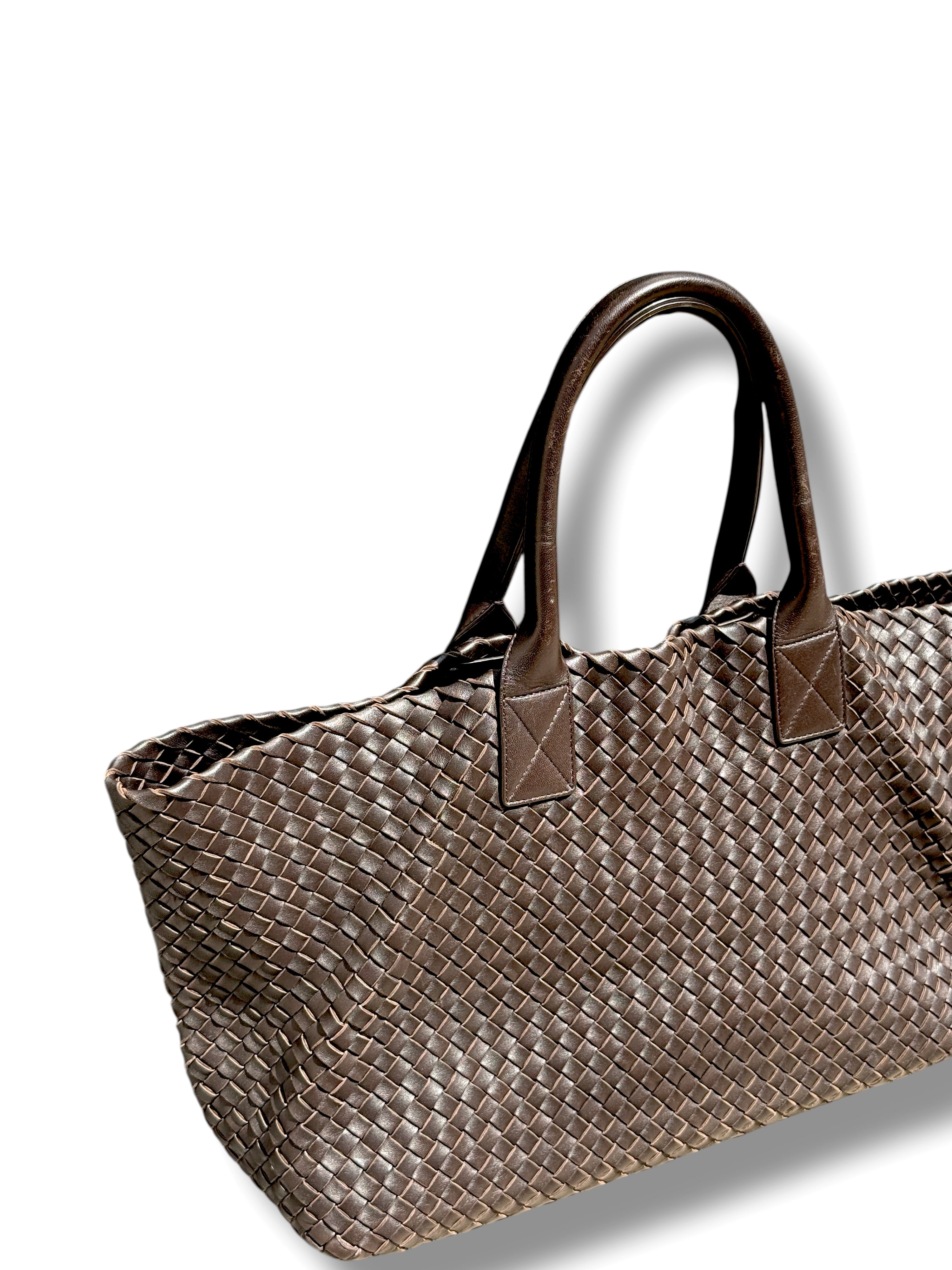 Bottega Veneta - Schokoladenfarbener Tragetaschenbeutel