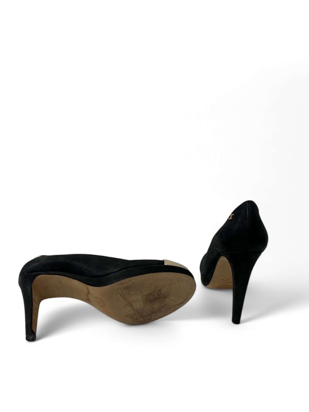 Chanel - Goldene Pumps mit runder Spitze