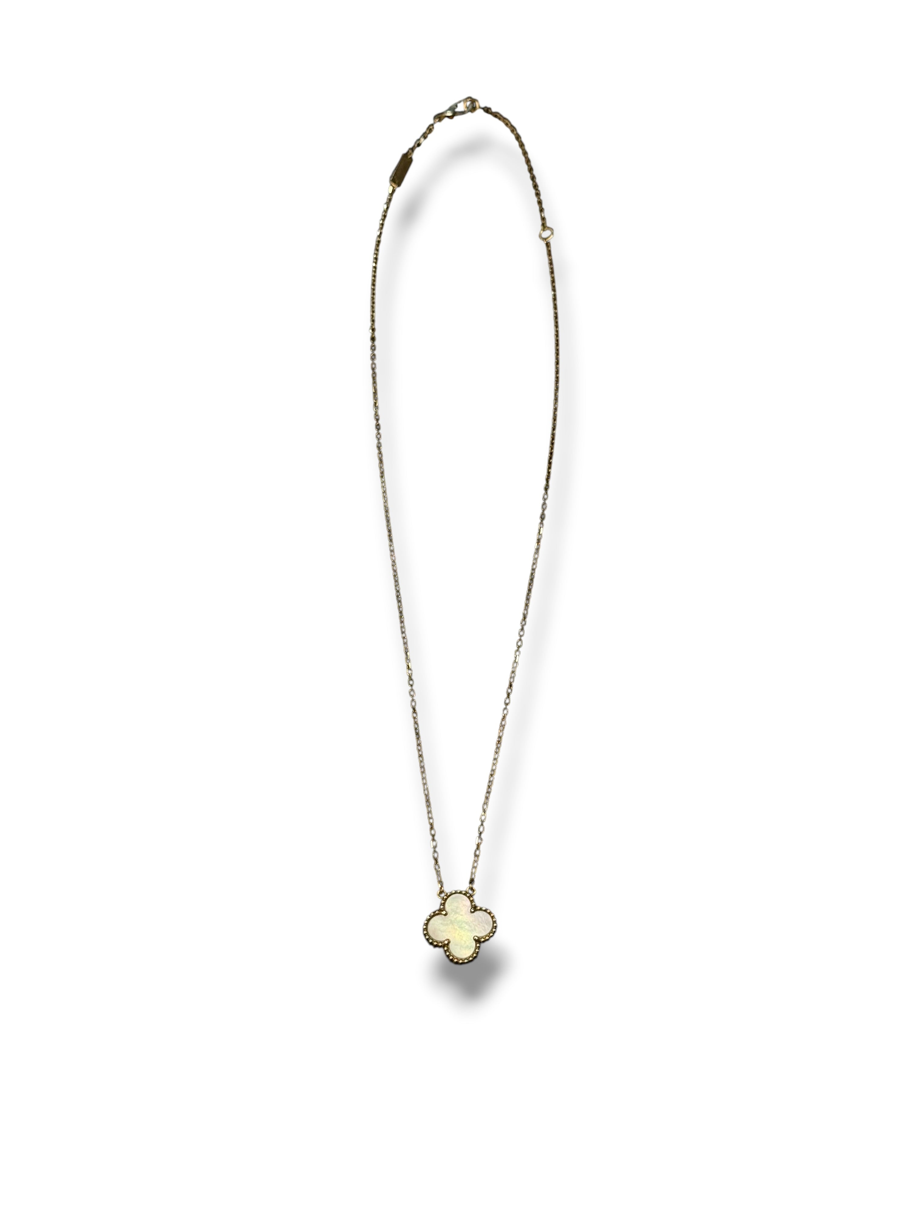 Van Cleef &amp; Arpels - Collier vintage Alhambra nacre &amp; Or jaune