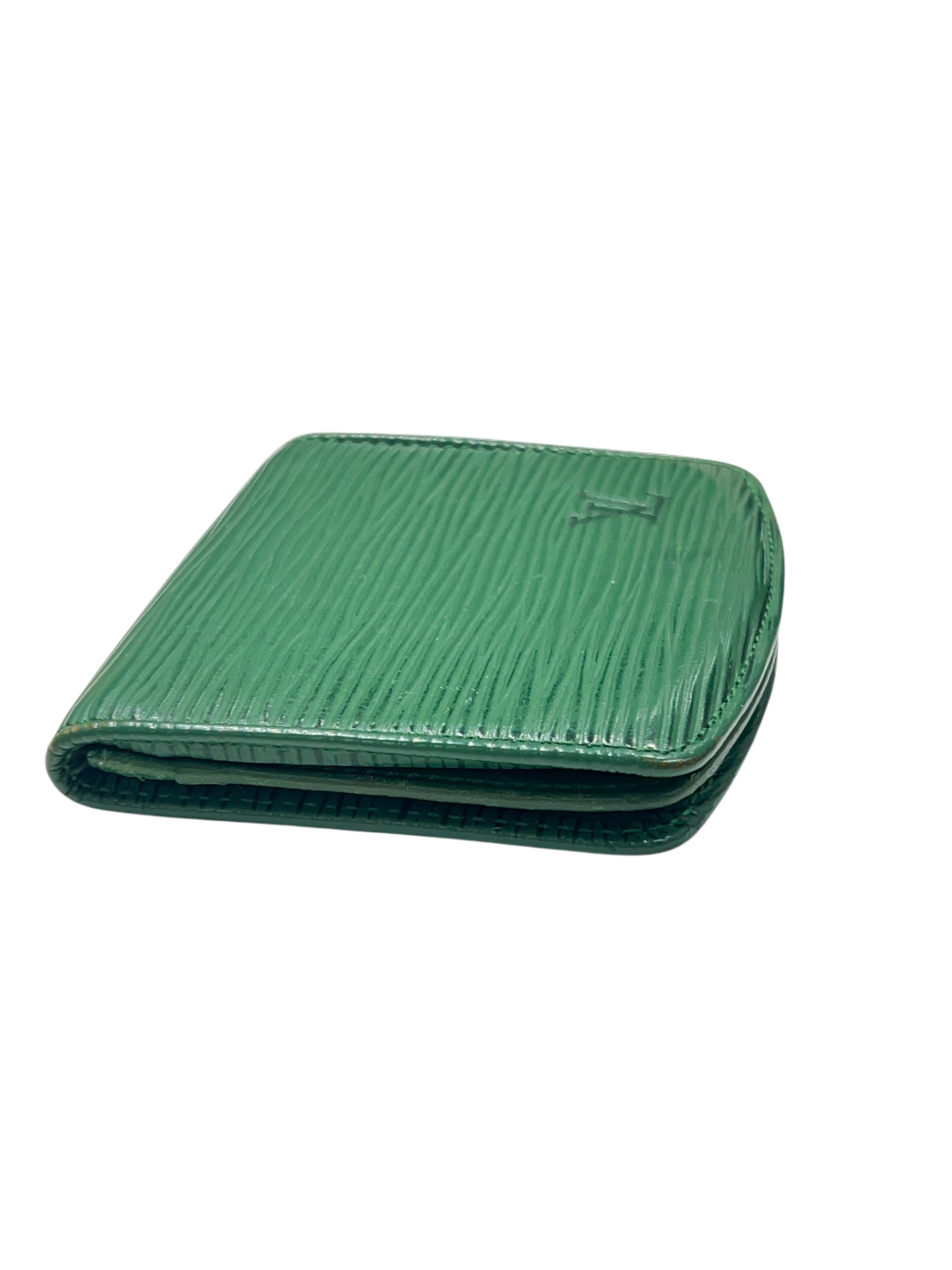 Louis Vuitton - porte monnaie cuir épi vert