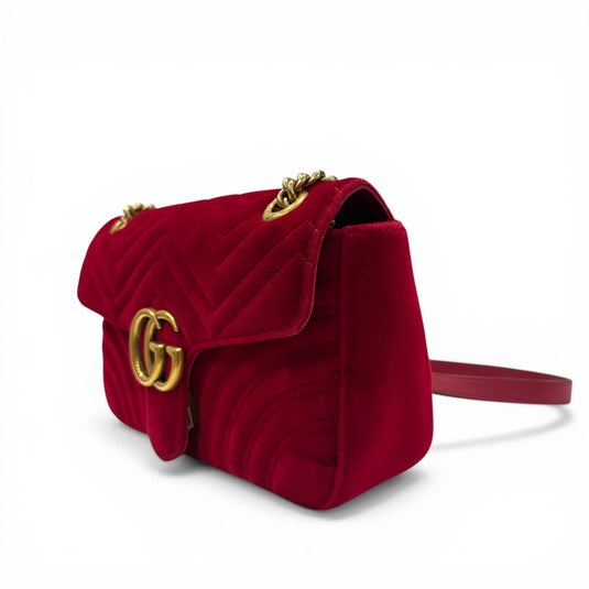Gucci - Sac Marmont rouge en velours – Les Folies d'Eugenie