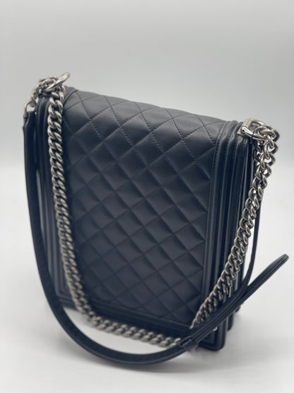 Chanel - Sac Boy allongé