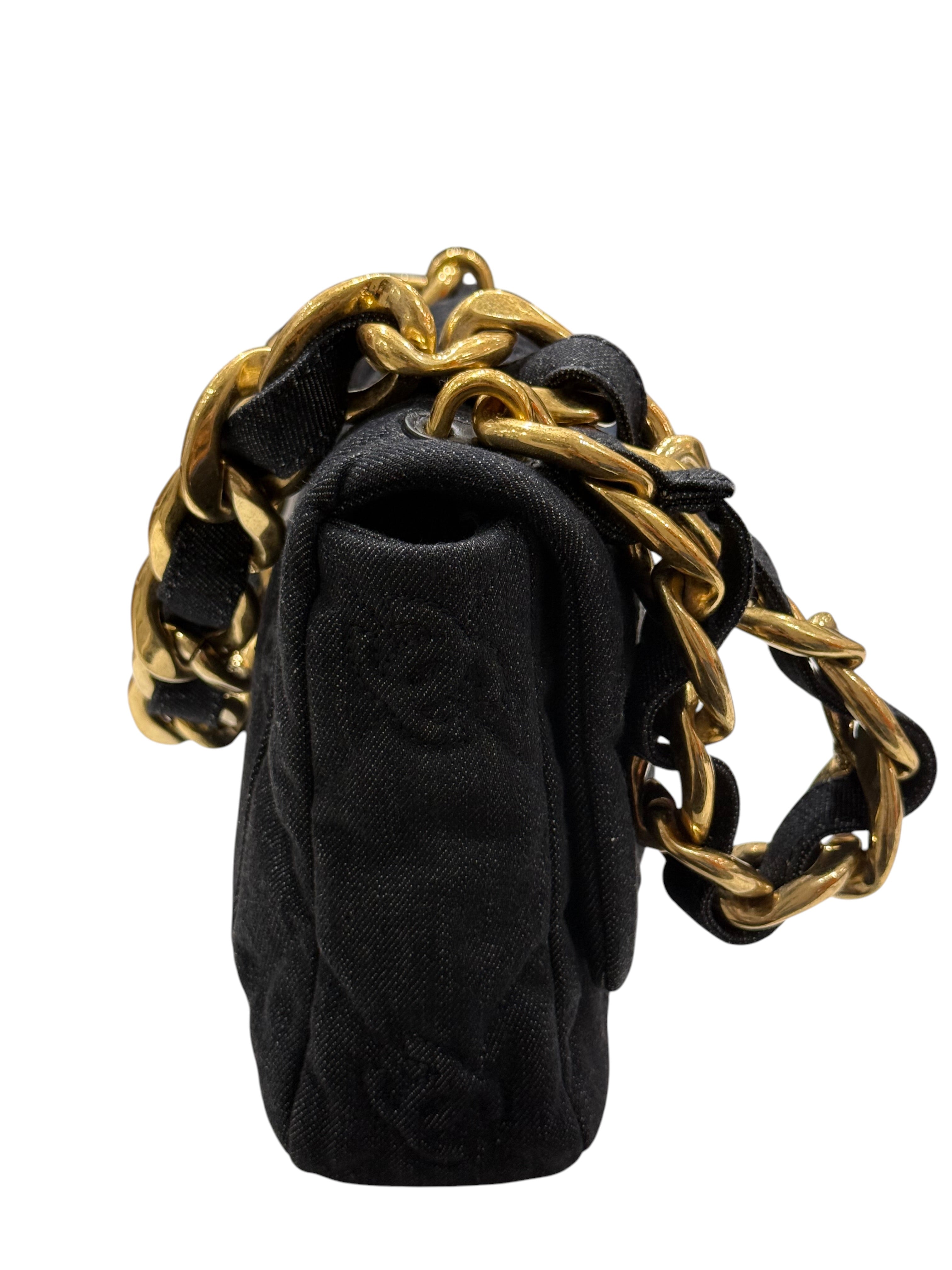 Chanel - Sac à rabat Funky Town