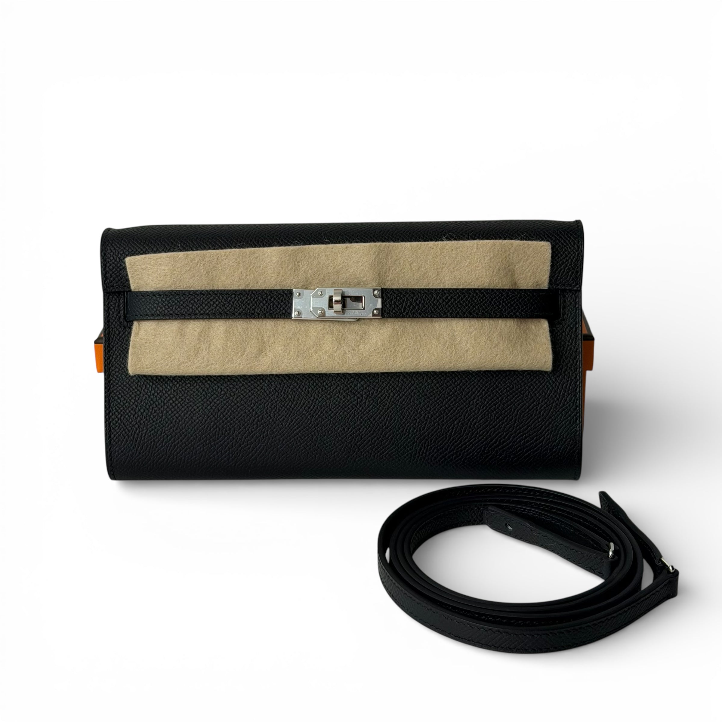 Hermès - Sac Pochette Kelly To Go Noir | Les Folies d’Eugénie