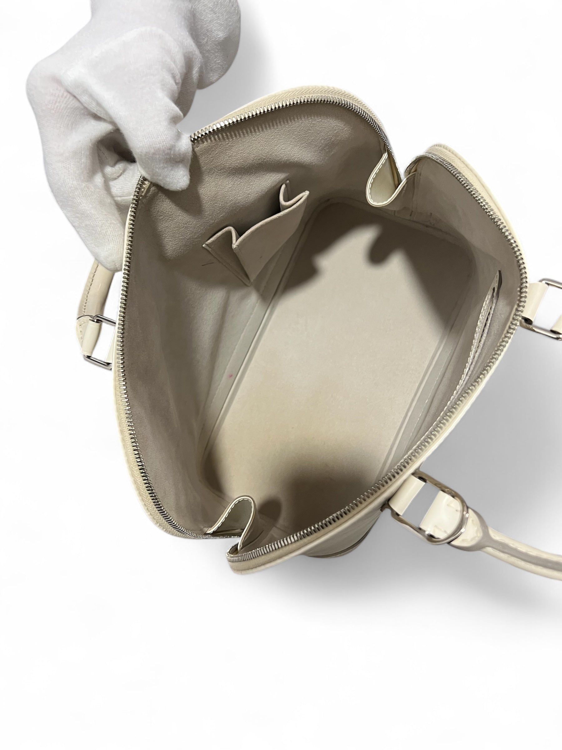 Louis Vuitton - Borsa Alma in pelle Épi MM
