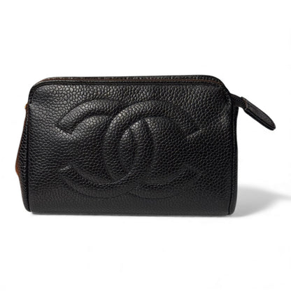Chanel - Petite trousse en cuir caviar