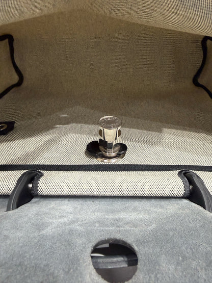 Hermès- Sac Herbag 39 Écru et noir