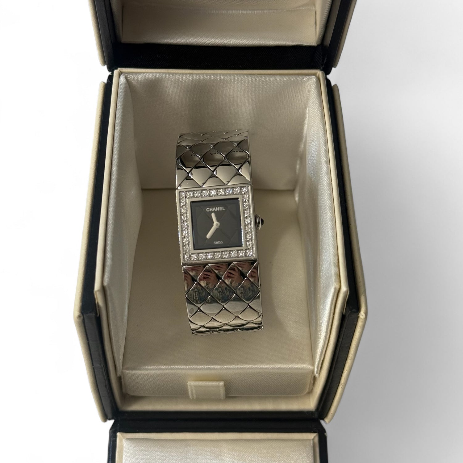 Chanel - Montre Matelassée