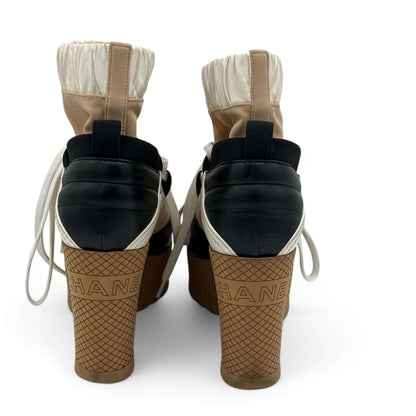 Chanel - Bottines défilé T.37.5