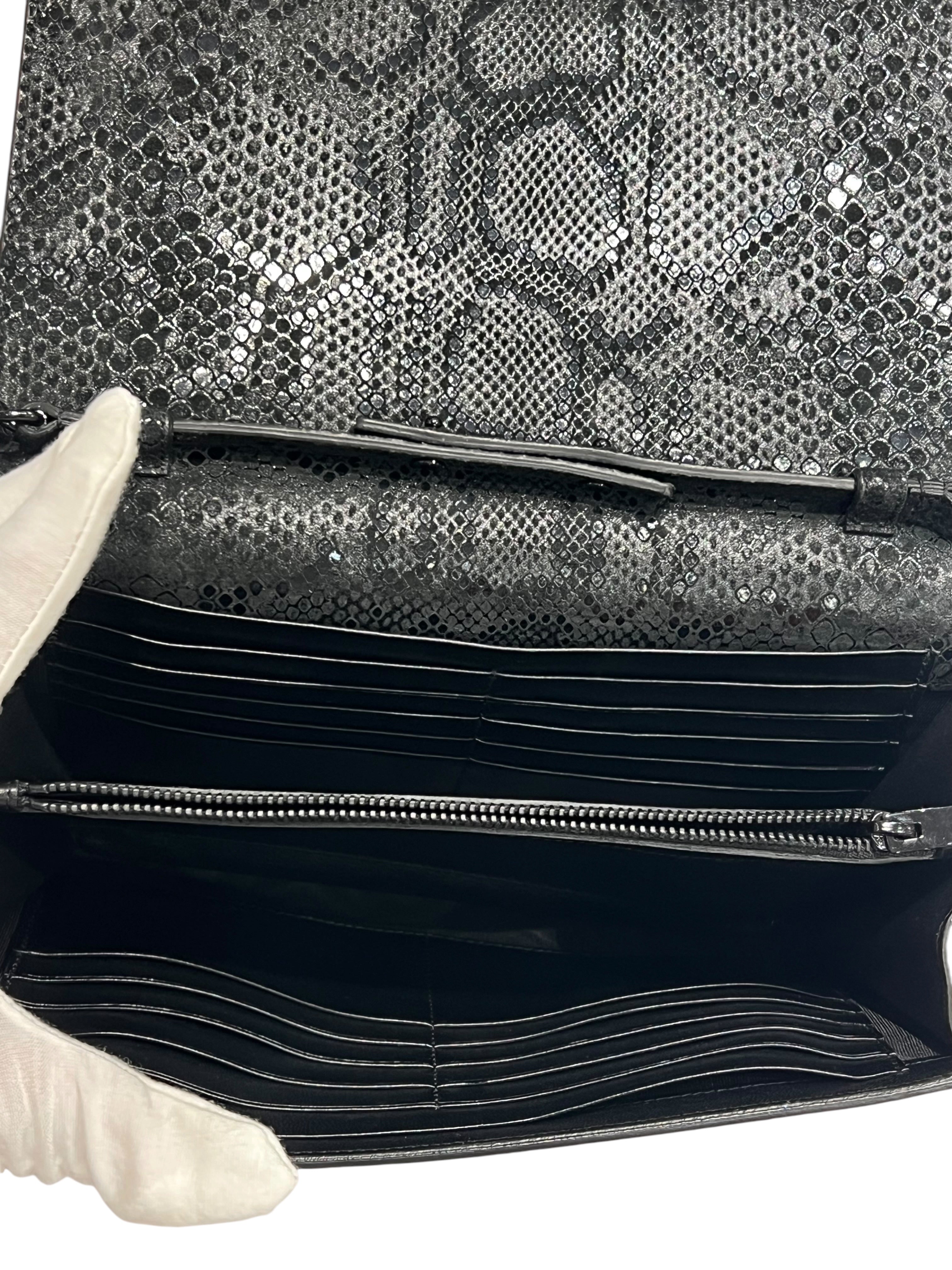 Saint Laurent - sac Kate édition limitée python embossé full black