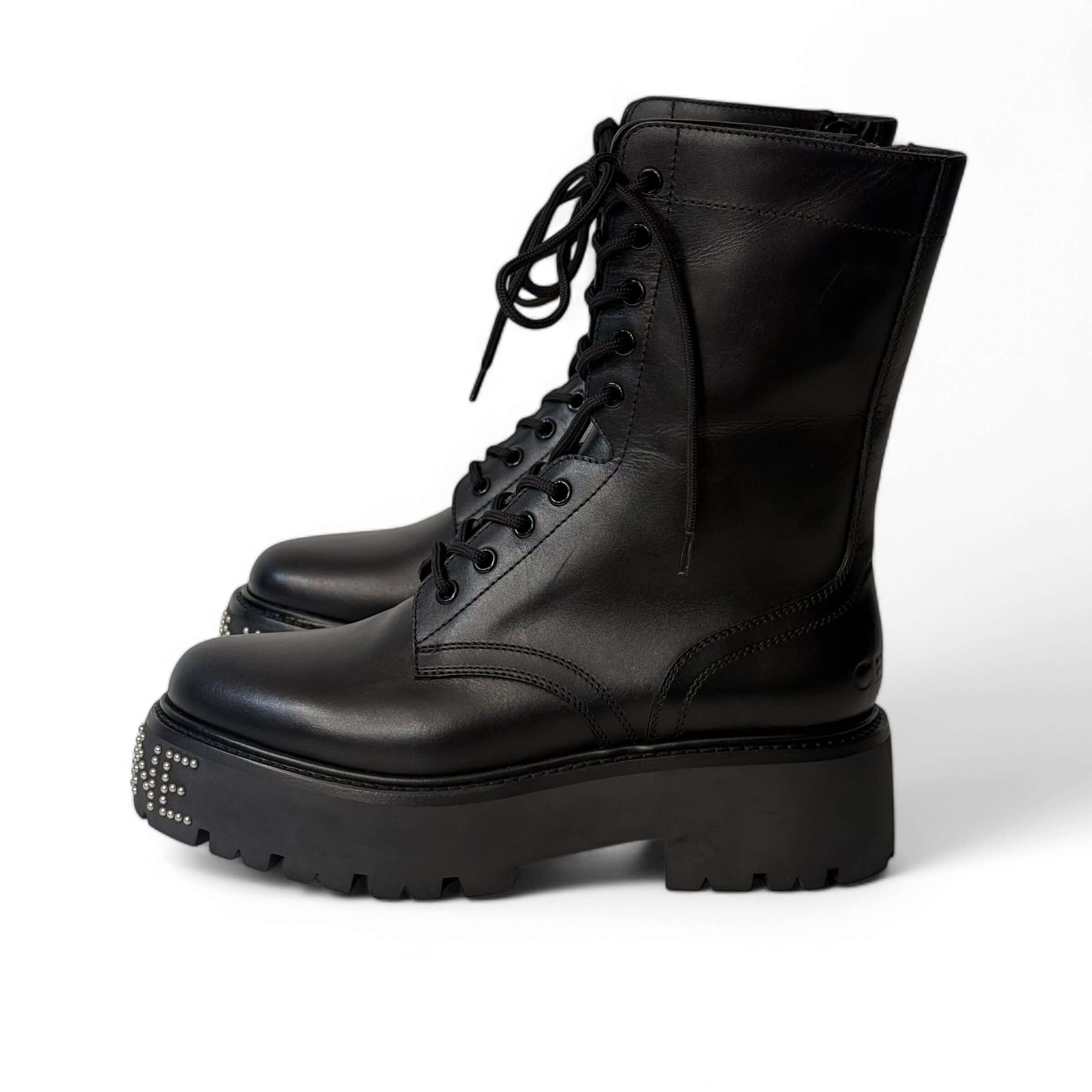 Celine - Logo ankle boots size 39 – Les Folies d'Eugenie