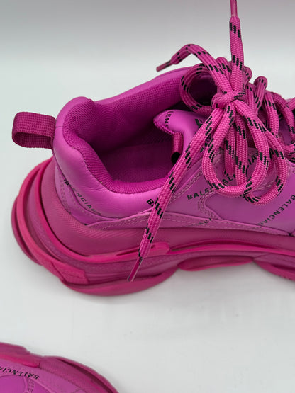 Balenciaga - Baskets Triple S rose T38