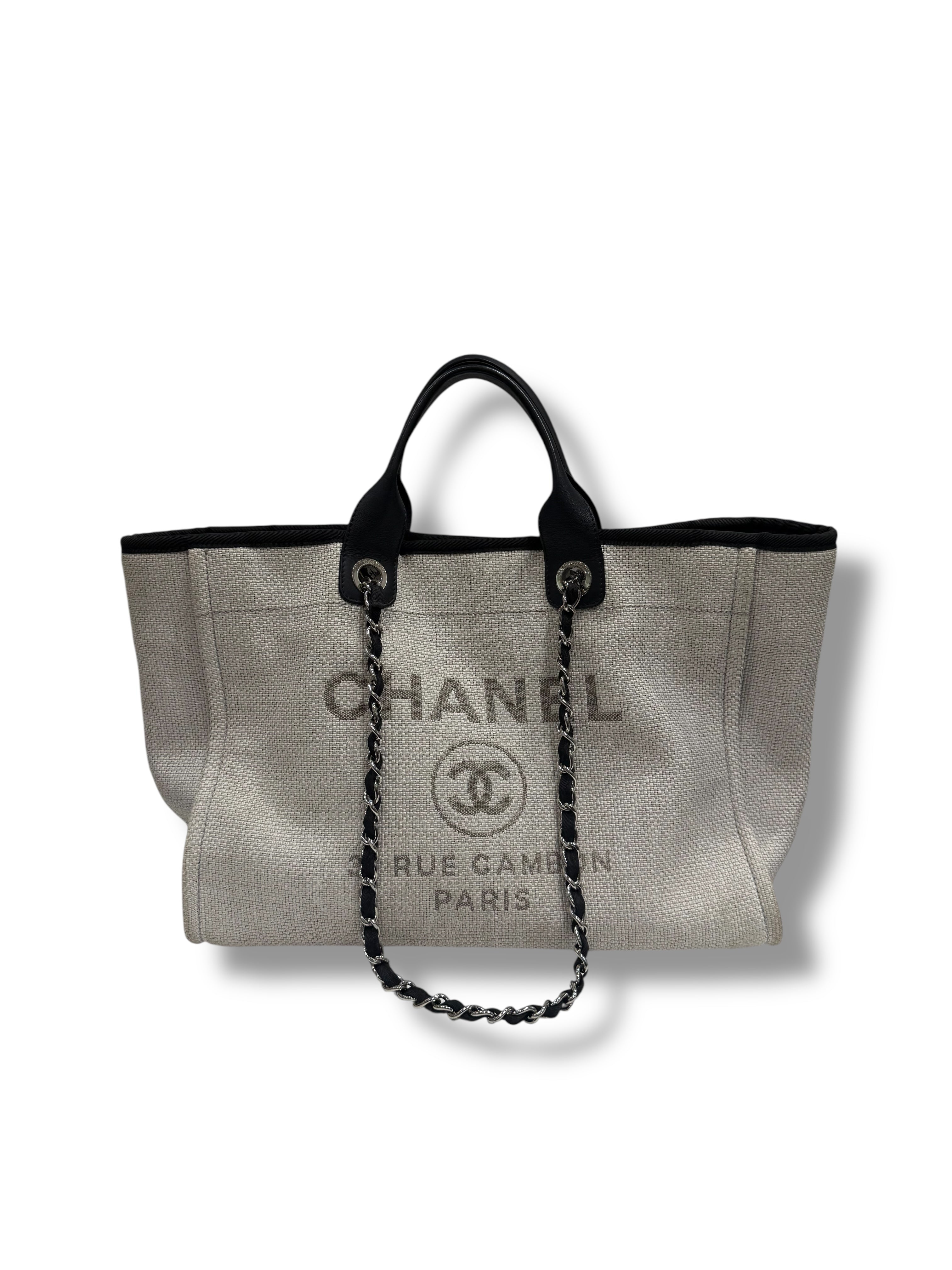 Chanel - Sac Cabas Deauville Gris et Noir