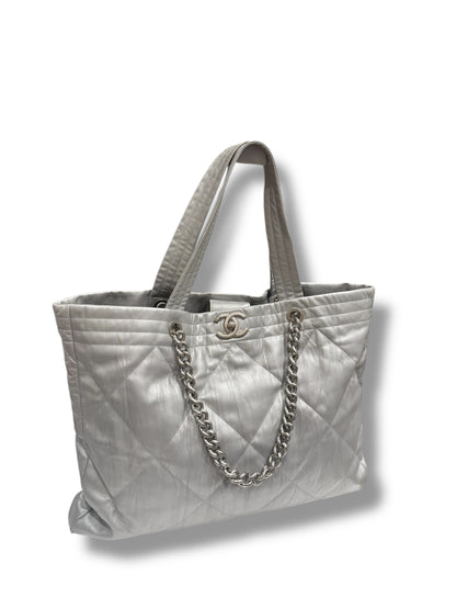 Chanel - Sac cabas Maxi 19 Argenté