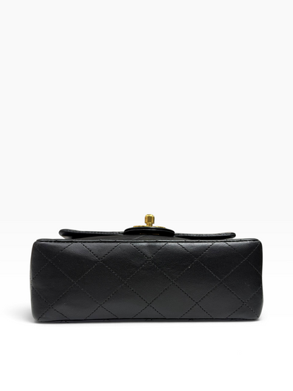 Chanel - Timeless mini en cuir agneau noir