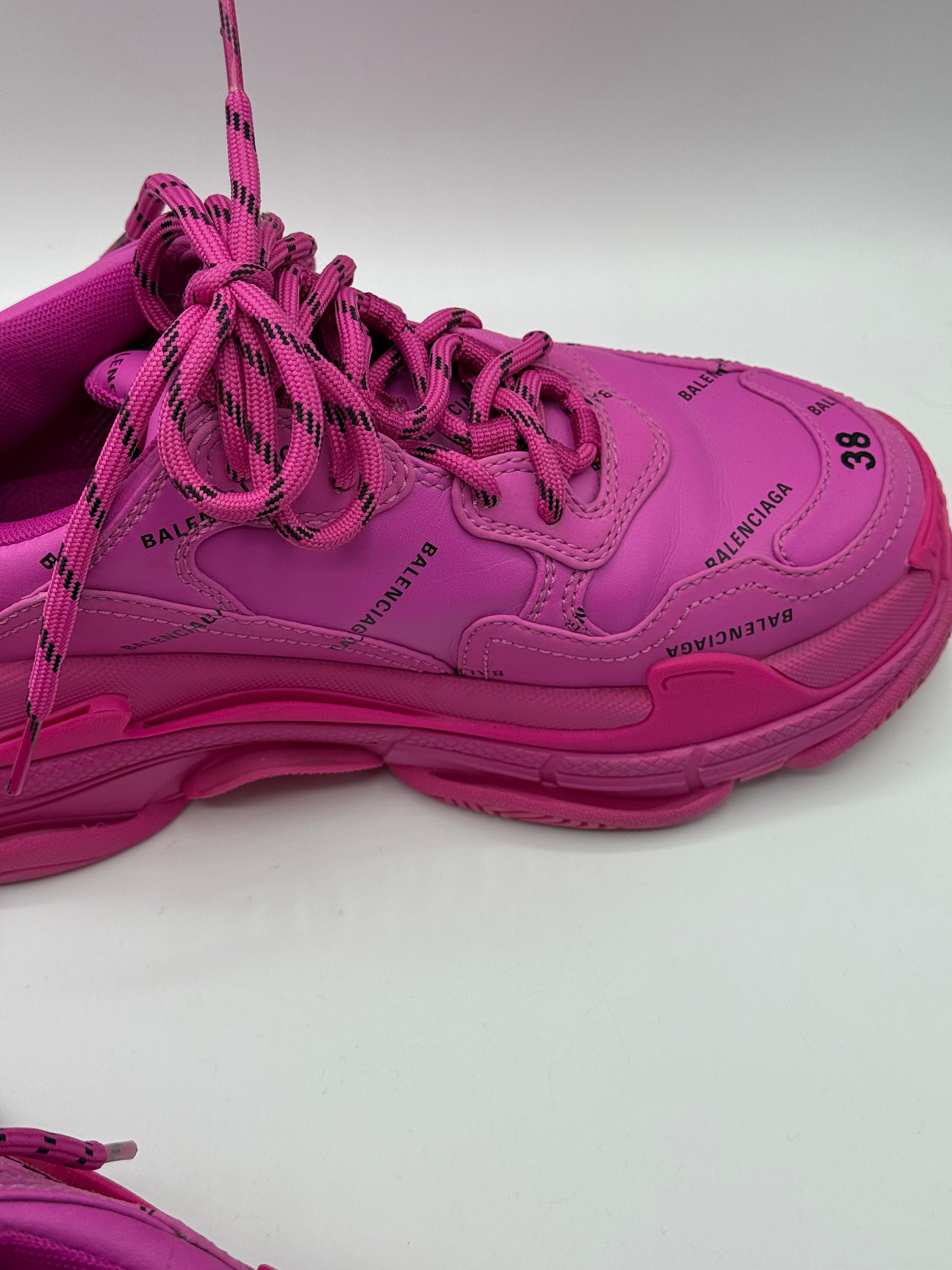 Balenciaga - Baskets Triple S rose T38