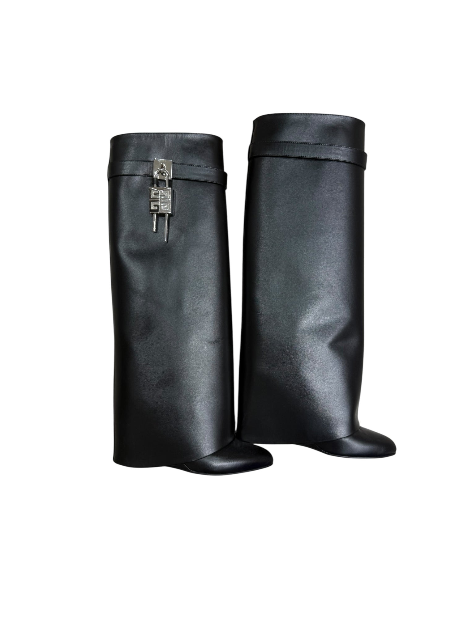 Givenchy Bottes Shark Lock T37 | Les Folies d’Eugénie