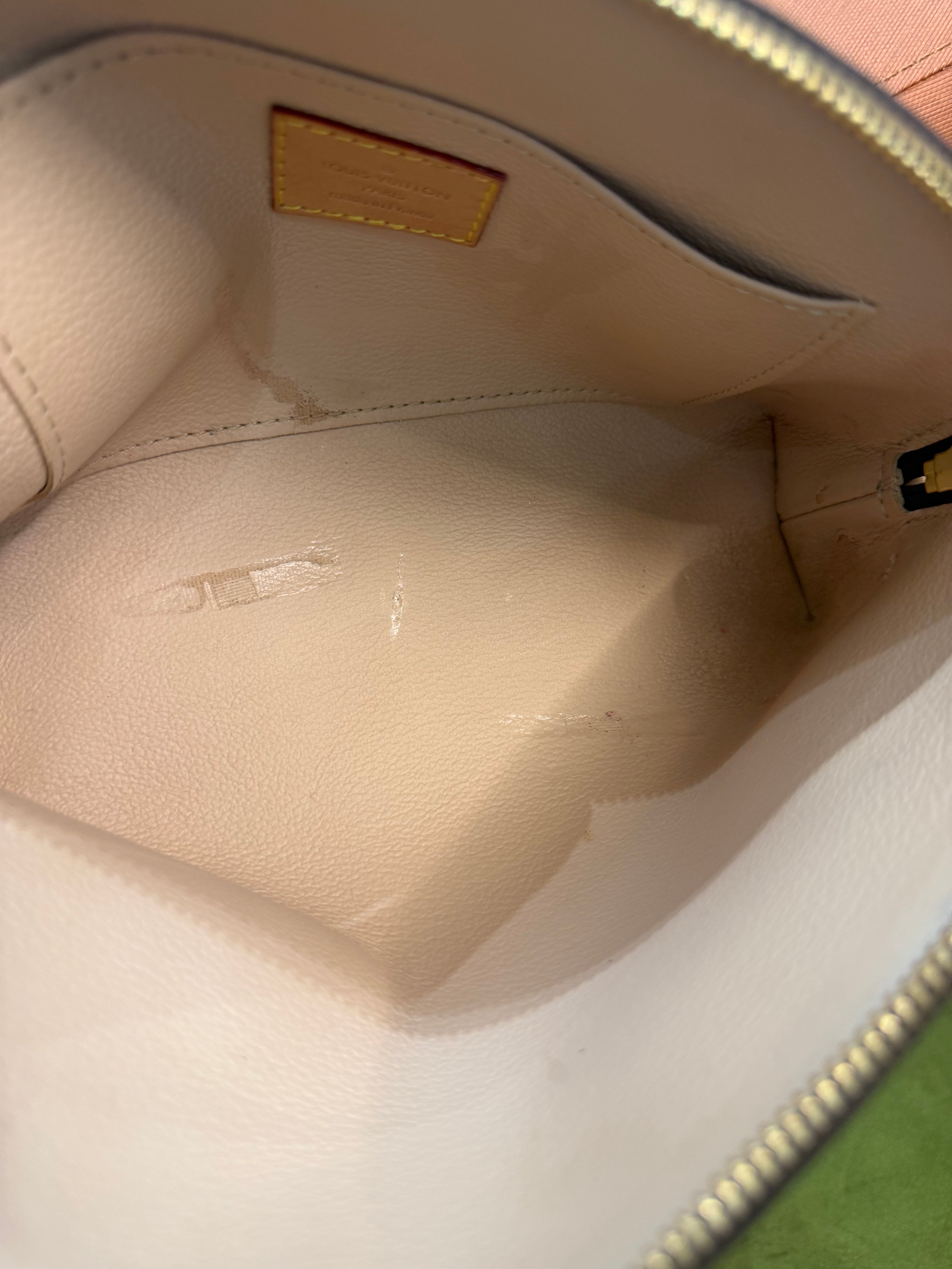 Louis Vuitton - Pochette Cosmétique Monogram
